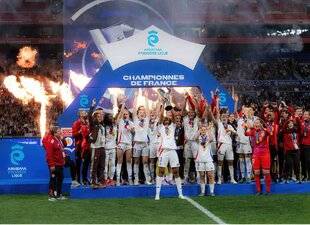 Sport Stratégies 845 FOOTBALL FÉMININ : UN MOUVEMENT MONDIAL EN PLEINE EXPANSION, ENTRE PASSION DES FANS ET ENJEUX ÉCONOMIQUES