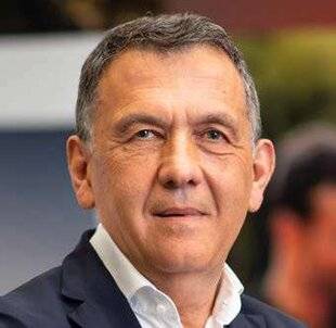 Sport Stratégies 849 GÉRARD LECLERC, PDG INTERSPORT FRANCE & BELGIQUE : « NOS PARTENARIATS AVEC LA FFBASKET, LA FFTENNIS, LA FFHANDBALL, L'OM OU ENCORE LE SCHNEIDER ELECTRIC MARATHON DE PARIS NOUS PERMETTENT D'ÊTRE PRÉSENTS SUR TOUS LES TERRAINS »