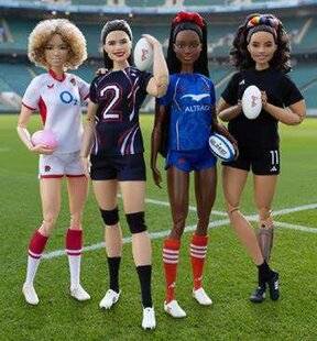 Sport Stratégies 856 BARBIE AU CŒUR DU GAME : QUAND LA POUPÉE ICONIQUE CÉLÈBRE LE SPORT FÉMININ À NOËL