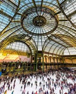 Sport Stratégies 856 LE GRAND PALAIS REPART POUR UN TOUR DE PATINS