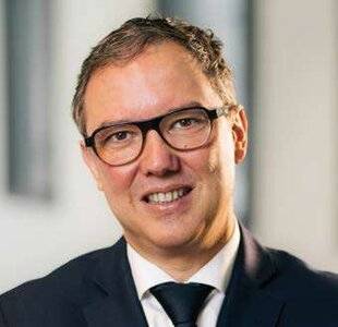 Sport Stratégies 861 « LA KINGS LEAGUE NOUS PERMET DE TOUCHER UNE GÉNÉRATION JEUNE, CONNECTÉE ET ENGAGÉE », GÉRALD GRÉGOIRE, DIRECTEUR GÉNÉRAL ADJOINT DU CRÉDIT AGRICOLE