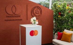 Sport Stratégies 865 MASTERCARD À ROLAND-GARROS, LE PRIX DE L'EXPÉRIENCE