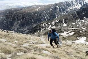 Entre Nous 5 « Je débarrasse la montagne des débris qui la polluent à la seule force de mes bras et de mes jambes »