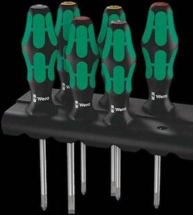 Auto Plus Youngtimers 20 LE COIN ÉQUIPEMENT