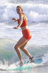 Closer 1037 Make America Surf Again