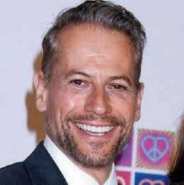 Closer 1038 IOAN GRUFFUDD ET BIANCA WALLACE
