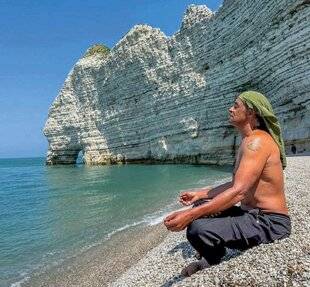 Closer 1041 Zen attitude