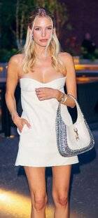 Closer 1041 Minimal chic