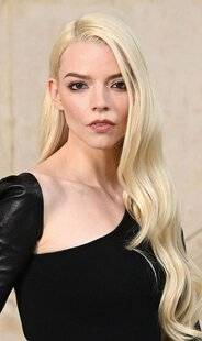 Closer 1041 Le beauty look de Anya Taylor-Joy