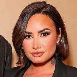 Closer 1042 DEMI LOVATO ET JORDAN LUTES