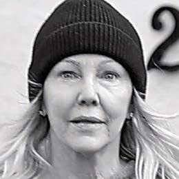 Closer 1042 HEATHER LOCKLEAR ET CHRIS HEISSER