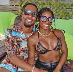 Closer 1048 Elle aurait fait gonfler ses seins