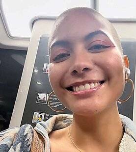 Closer 1061 Elle dit adieu à ses cheveux pour la bonne cause