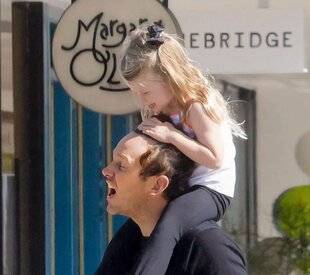 Closer 1062 Love is in the air