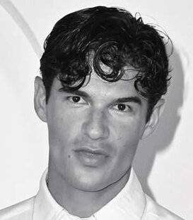 Closer 1062 PAUL FORMAN ET ASHLEY PARK