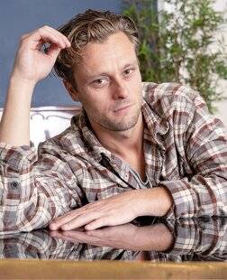 Closer 1062 Rod Paradot “Dans le cinéma, dès qu’on reçoit UN PRIX AUSSI JEUNE, on suppose que tu vas viser des rôles principaux et que tu vas coûter cher.”