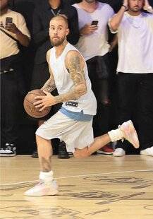 Closer 1063 Bien dans son basket