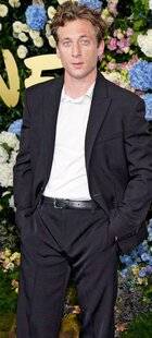 Closer 1063 Jeremy Allen White