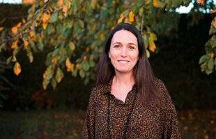 Closer 1063 STÉPHANIE “ A 14 ans, j'ai cru être tombée amoureuse de mon professeur. Il en a profité pour abuser de moi. ”