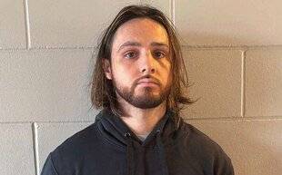 Closer 1063 Le suspect à l'origine de l'incendie de L.A., en 2025, est né et a grandi en France