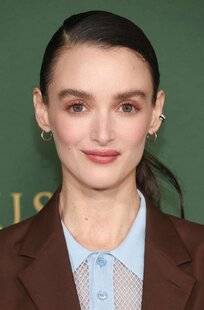 Closer 1063 LE BEAUTY LOOK de Charlotte Le Bon