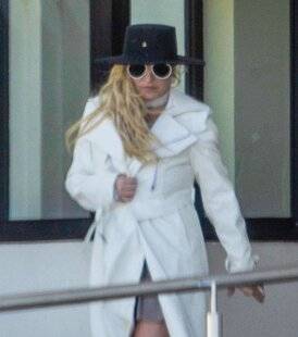 Closer 1064 SES PROCHES VEULENT la remettre sous tutelle…