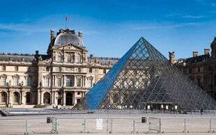 Closer 1064 Casse du siècle au Louvre : arrestation de deux voleurs présumés
