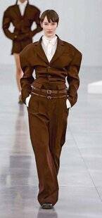 Closer 1066 LE STYLE en boucle