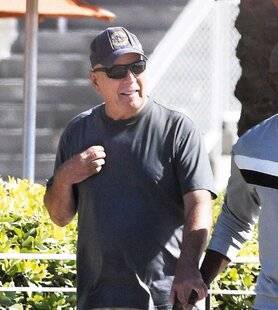 Closer 1066 IL N’ARRIVE PLUS à marcher seul…