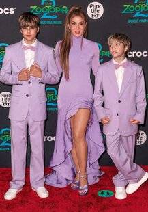 Closer 1067 Mauve qui peut !