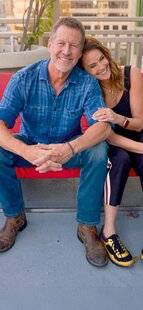 Closer 1067 Denton souvenir