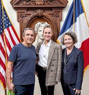 Closer 1067 ELLE FRANCHIT DÉJÀ une nouvelle étape avec Serge !