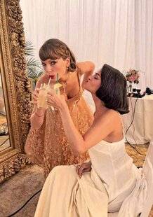 Closer 1067 Elle a choisi ses demoiselles d'honneur