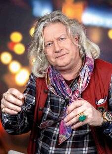 Closer 1068 Pierre-Jean Chalençon “VICTIME D'UNE ESCROQUERIE, j'ai sombré et pensé au suicide”