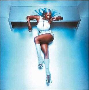 Closer 1068 La “femme alpha” et ses mots pas “bêtas”