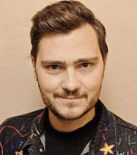 Closer 1069 JEFF PANACLOC ET CHARLOTTE BIZJAK