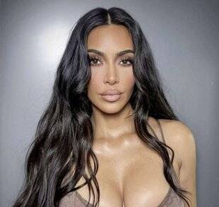 Closer 1069 Elle aurait une faible activité cérébrale