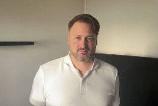 Closer 1069 MATHIEU : “Dans un palace, je devais répondre aux caprices et aux extravagances des clients les plus fortunés”