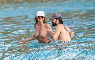 Closer 1073 Seins Barth !