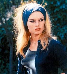 Closer 1073 ET BARDOT CRÉA… le style