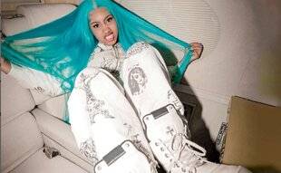 Closer 1073 Elle se rapprocherait de Bianca Censori