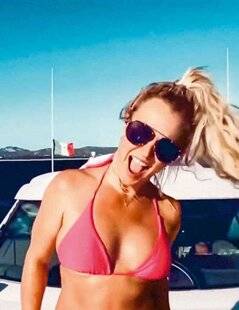 Closer 1073 Elle voudrait prendre sa revanche sur sa famille