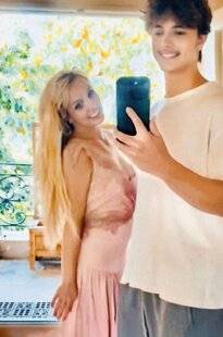 Closer 1075 Sel… fiston