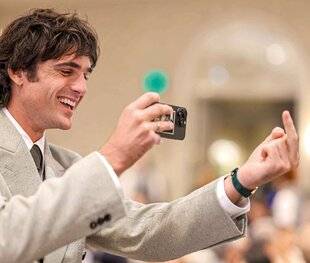 Closer 1075 Cliché majeur