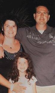 Closer 1076 NOÉMIE “Je suis la seule de mes frère et sœurs à avoir été abandonnée”