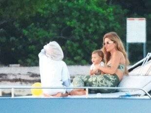 Closer 1077 Maman modèle