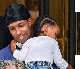 Closer 1077 C'EST UN VRAI papa poule !