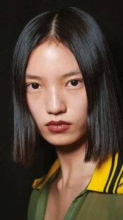 Closer 1077 LE WORLD TOUR des cosmétiques