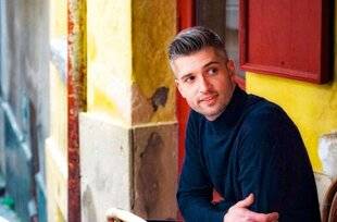 Closer 1078 JULIEN “ J'ai fait un AVC après un simple shampooing chez le coiffeur ”