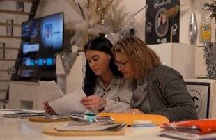 Closer 1078 ANGELINA “Ma sœur était victime de harcèlement au travail, elle s'est suicidée”